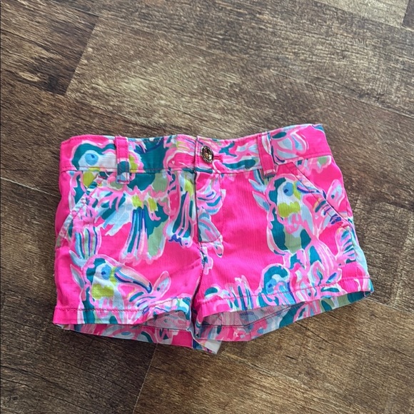 Lilly Pulitzer Mini Callahan Dragonfruit Toucan Shorts Sz 5 - Picture 1 of 5